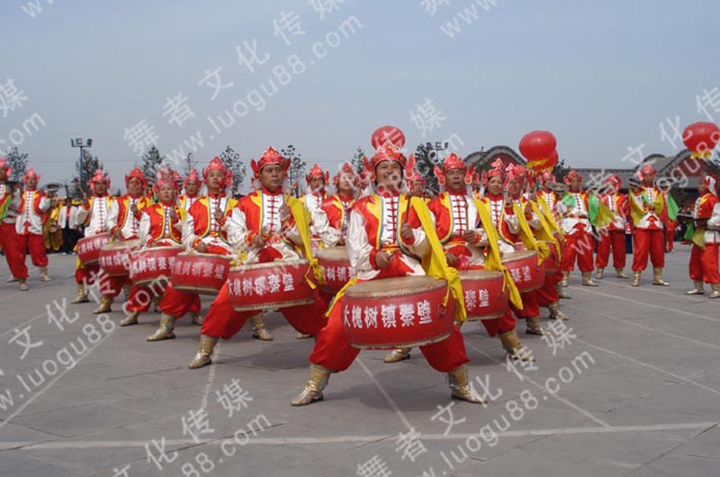 第十八屆洪洞大槐樹(shù)尋根祭祖節(jié)“信合杯”威風(fēng)鑼鼓大賽